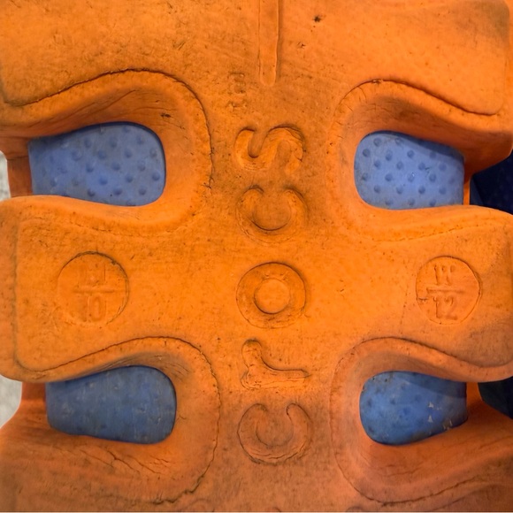 Unisex CROCS Duet Sports clogs in blue & orange
M10/W12 - Picture 8 of 8